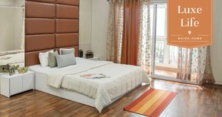 A Chic 4BHK Decked up in Luxurious Interiors