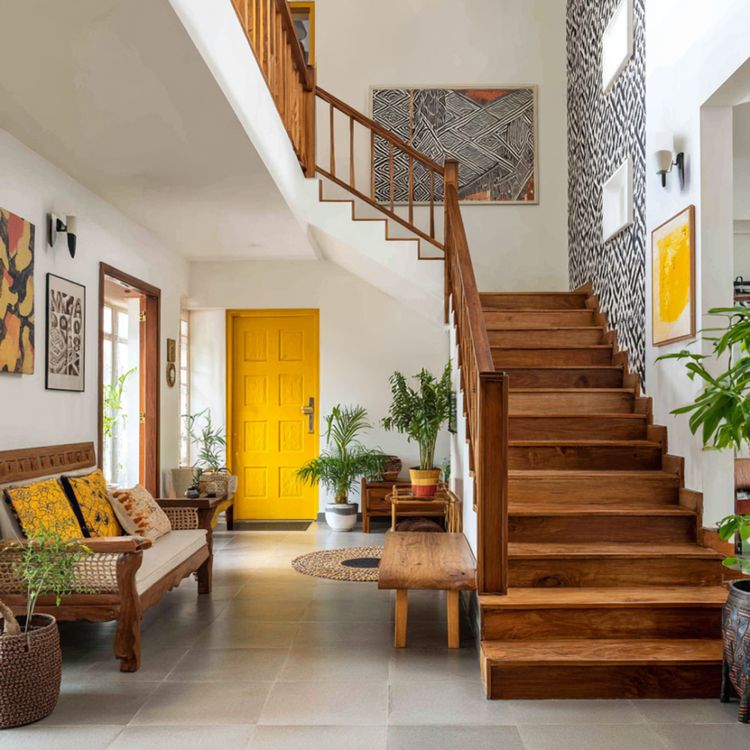 Traditional Wooden Staircase Design in L-Shaped Style | Livspace