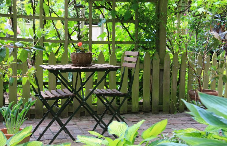 Design tips garden seating area